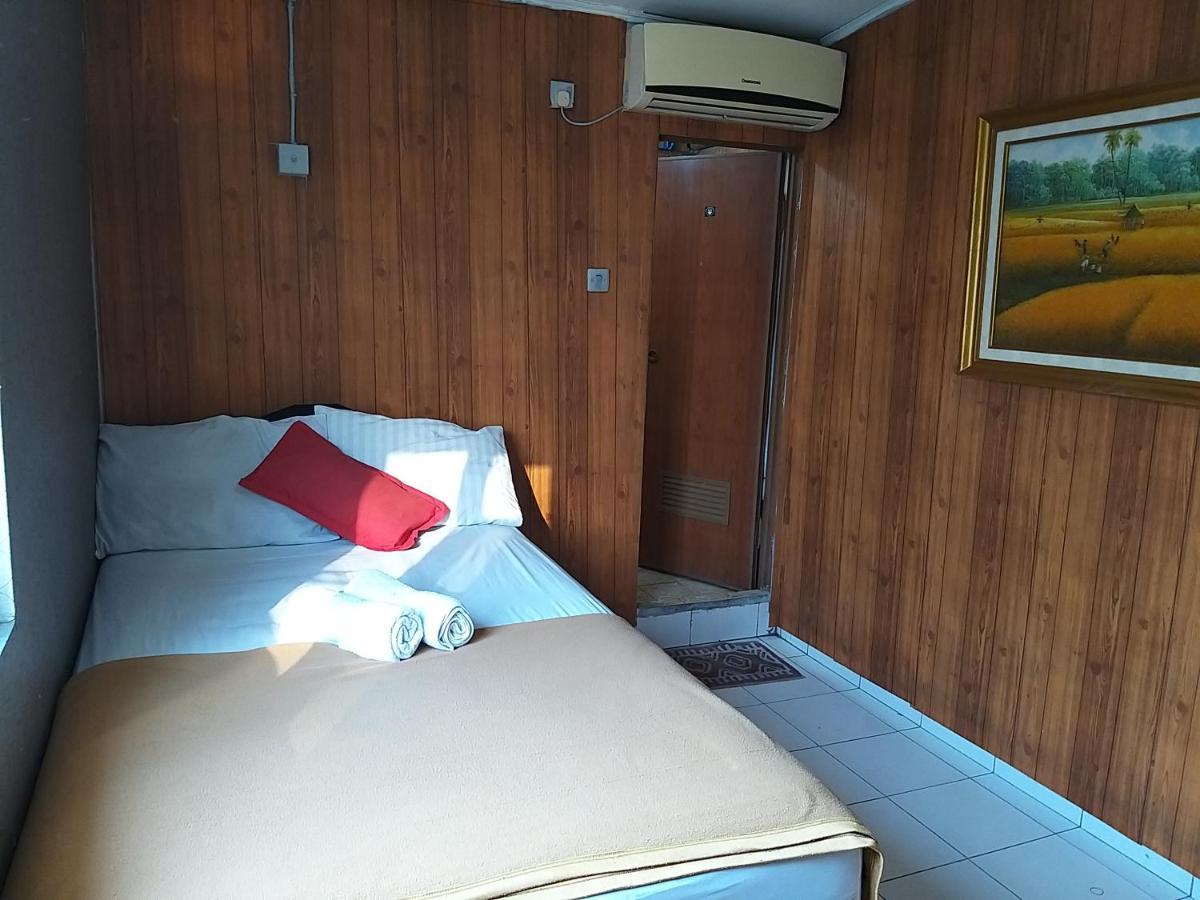 Venice Guest House Redpartner Dżakarta Zewnętrze zdjęcie